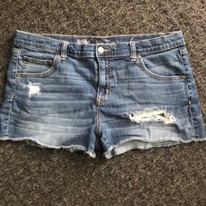 Distressed Boyfriend shorts